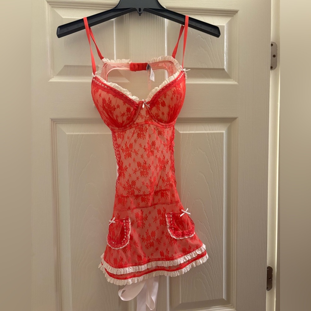 Victoria's Secret Scarlet Floral Lace Chemise 36 C